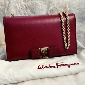 Salvatore Ferragamo Burgundy Leather Vara Bow Chain Bag